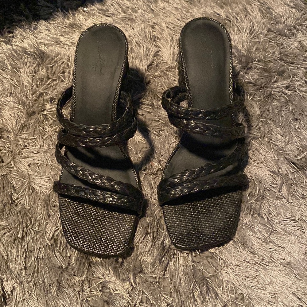 Universal Thread Claire Black Braid Woven Strap Slip On Chunky Sandal Heels